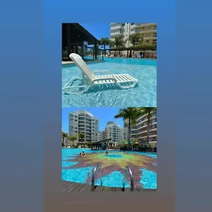 Beto Carrero, Praia, Piscina, 2q, 300 Canais, Playground, Academia, Club Nautilus Na Quadra Do Mar Penha (Santa Catarina)